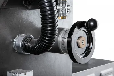 Фото JET JUTM-1834 Servo DRO Универсальный фрезерный станок в интернет-магазине ToolHaus.ru