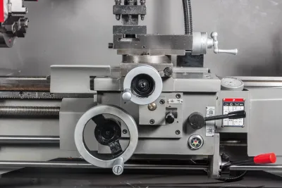 Фото JET GHB-1330A DRO Токарно-винторезный станок в интернет-магазине ToolHaus.ru