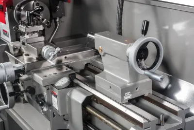 Фото JET GHB-1330A DRO Токарно-винторезный станок в интернет-магазине ToolHaus.ru