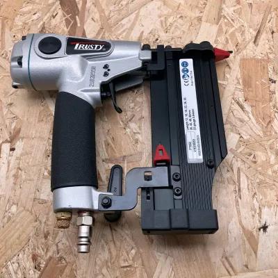 Фото TRUSTY PT650 шпилькозабивной пистолет в интернет-магазине ToolHaus.ru