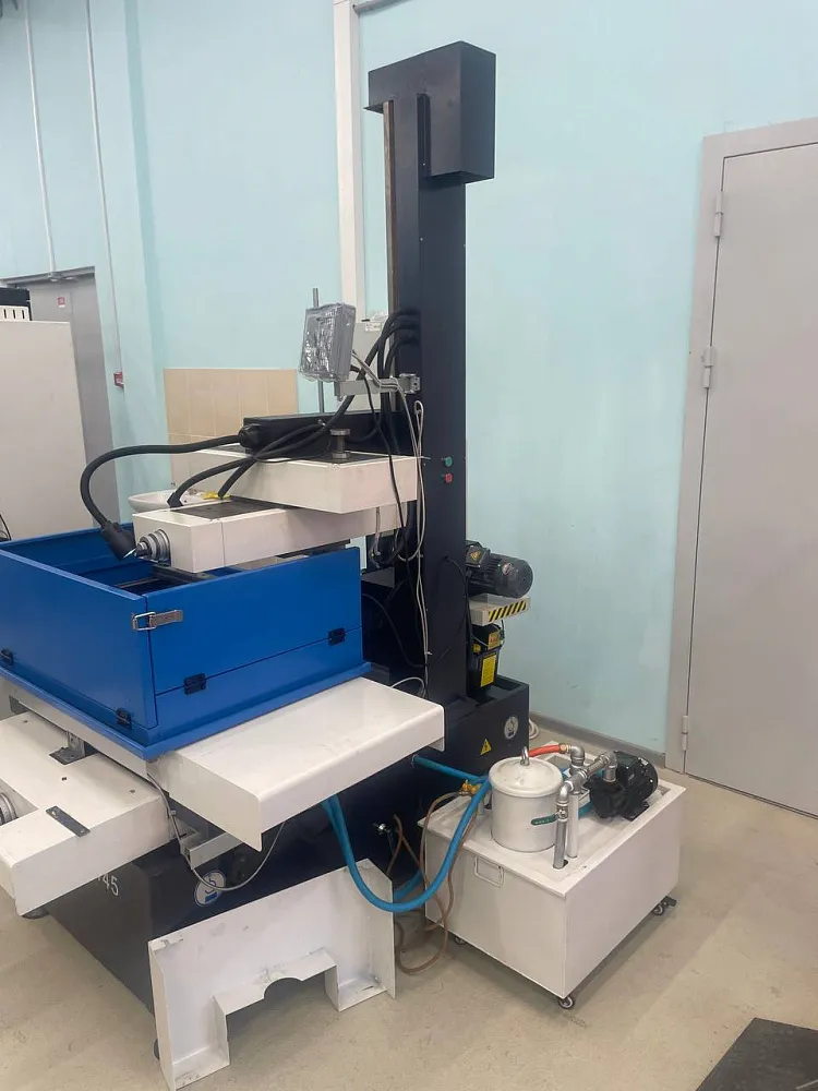 MetalTec DK 7745M Электроэрозионный многопроходной проволочно-вырезной станок с наклоном до 45 градусов. Новосибирск