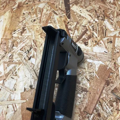 Фото TRUSTY TYI-80/16S пневматический степлер в интернет-магазине ToolHaus.ru