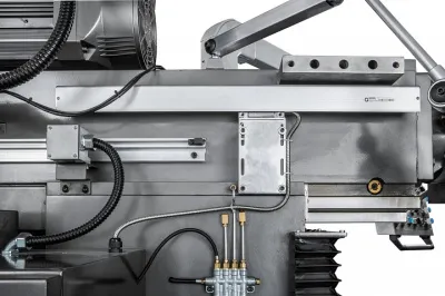 Фото JET JUTM-1834 Servo DRO Универсальный фрезерный станок в интернет-магазине ToolHaus.ru