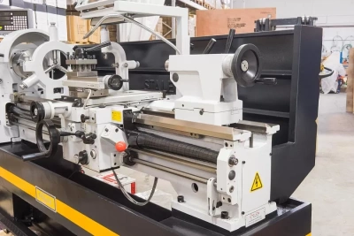 Фото Токарно-винторезный станок STALEX CM6241/1000 в интернет-магазине ToolHaus.ru